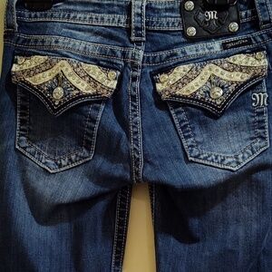 Miss Me Embroidered Designed Flap Back Pockets Bootcut Size 28 Style JP5705BV